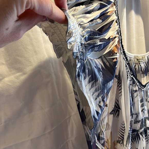 Silky print dress - Picture 3 of 5